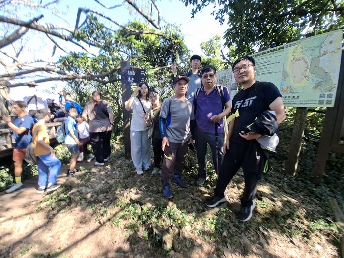 114學年度導生登山活動圖片